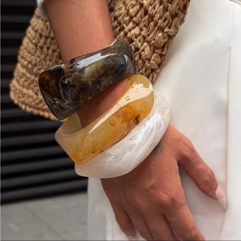 Three-Piece Resin Bangle Bracelet Set in Black, Amber & White - Picture 2 of 2